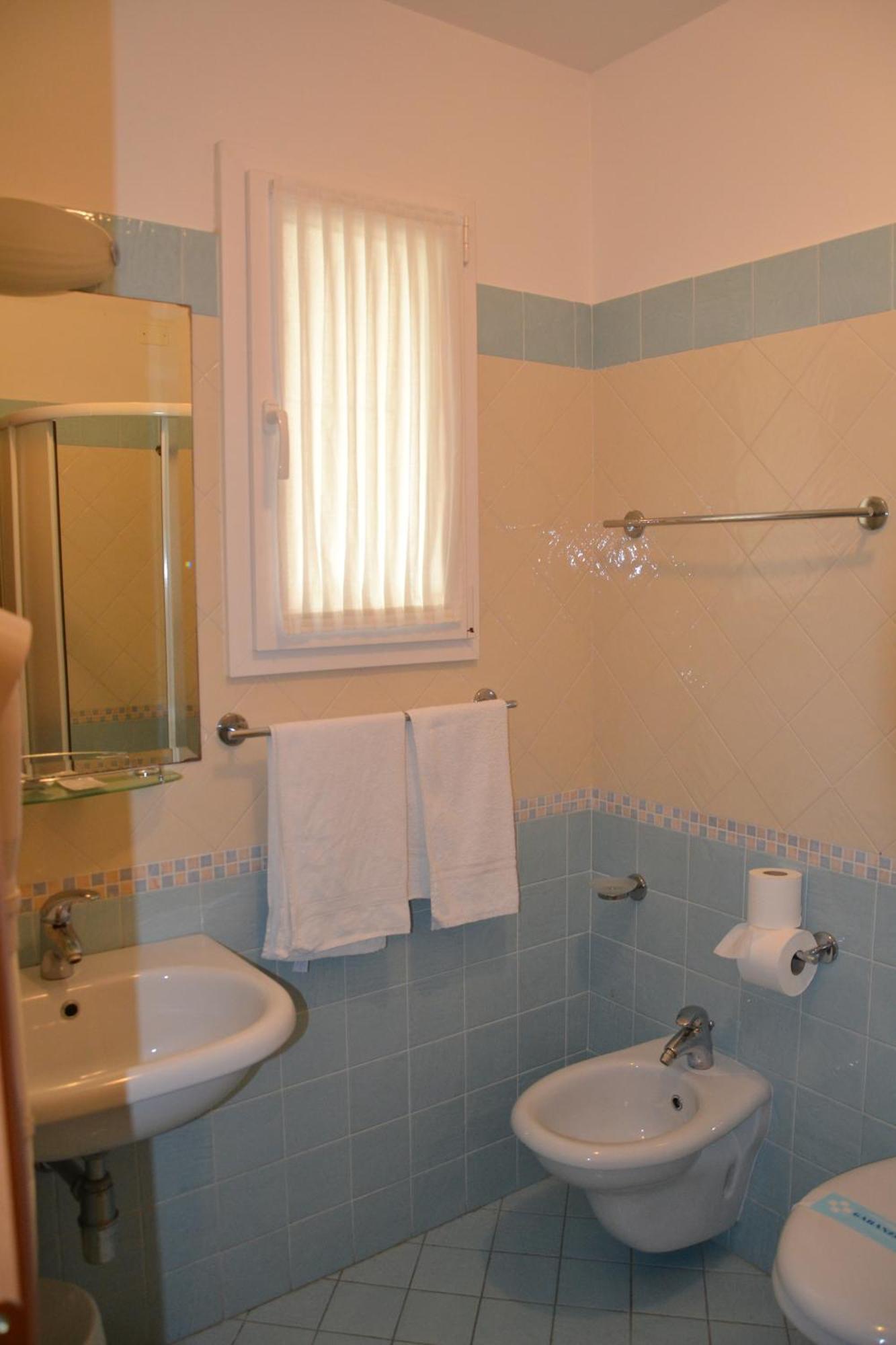 Hotel Ariston Misano Adriatico Δωμάτιο φωτογραφία