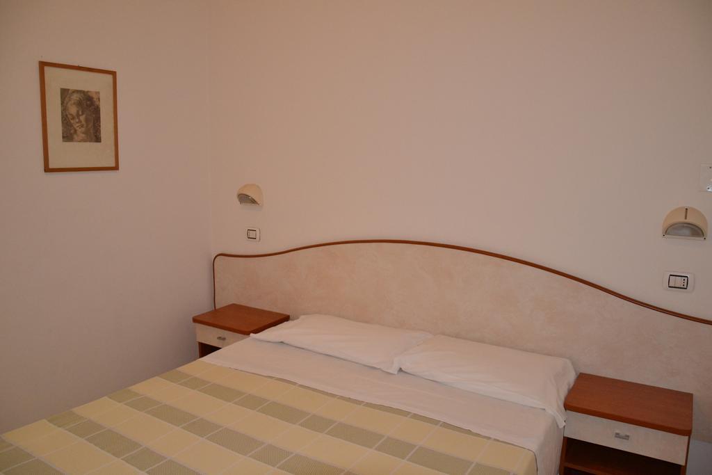 Hotel Ariston Misano Adriatico Δωμάτιο φωτογραφία
