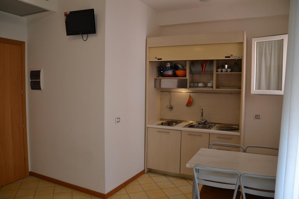 Hotel Ariston Misano Adriatico Εξωτερικό φωτογραφία